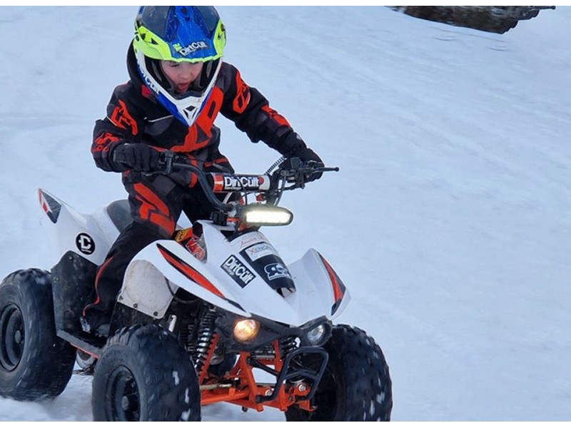 ATV KAYO AY70 – ATV pentru copii, motor 72cc, 4 timpi, cutie full automată ATV KAYO AY70 – ATV pentru copii, motor 72cc, 4 timpi, cutie full automată