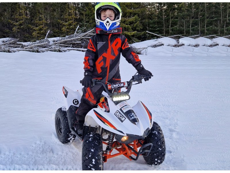 ATV KAYO AY70 – ATV pentru copii, motor 72cc, 4 timpi, cutie full automată ATV KAYO AY70 – ATV pentru copii, motor 72cc, 4 timpi, cutie full automată