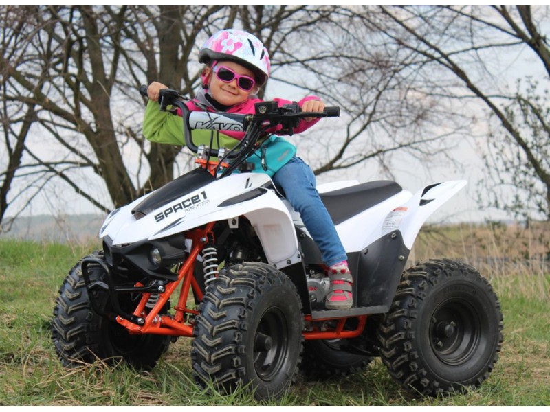 ATV KAYO AY70 – ATV pentru copii, motor 72cc, 4 timpi, cutie full automată ATV KAYO AY70 – ATV pentru copii, motor 72cc, 4 timpi, cutie full automată