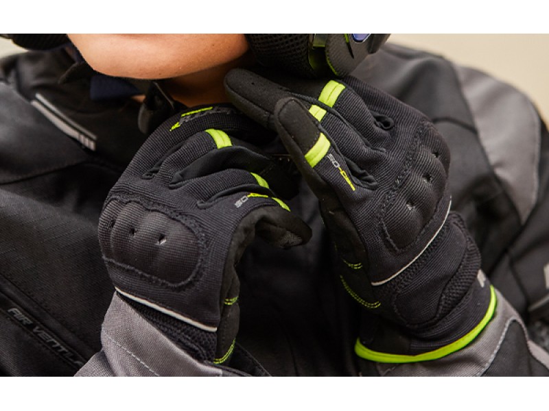 Manusi femei Urban vara Seventy model SD-C56 negru/galben fluor - degete tactile Manusi femei Urban vara Seventy model SD-C56 negru/galben fluor - degete tactile