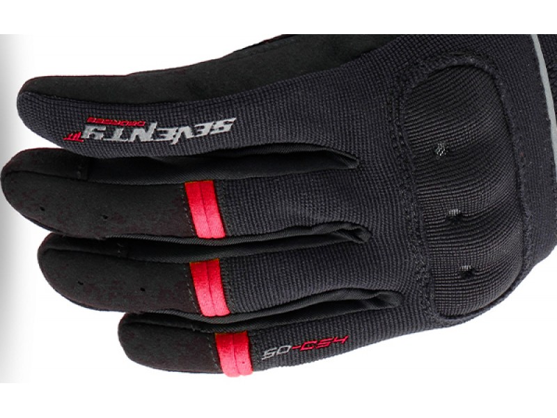 Manusi barbati Urban vara Seventy model SD-C54 negru/rosu - degete tactile Manusi barbati Urban vara Seventy model SD-C54 negru/rosu - degete tactile