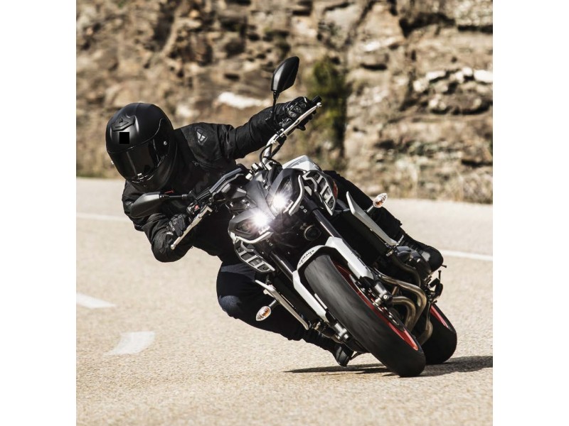 Geaca (jacheta) motociclete femei Racing/Roadster Ixon All season model Ilana LS culoare: negru/alb Geaca (jacheta) motociclete femei Racing/Roadster Ixon All season model Ilana LS culoare: negru/alb