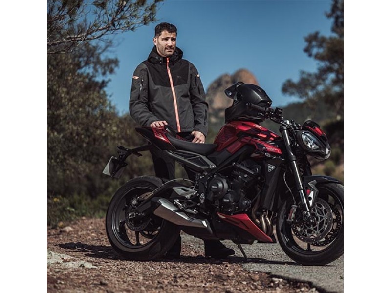 Geaca (jacheta) motociclete femei Racing/Roadster Ixon All season model Ilana LS culoare: negru/alb Geaca (jacheta) motociclete femei Racing/Roadster Ixon All season model Ilana LS culoare: negru/alb