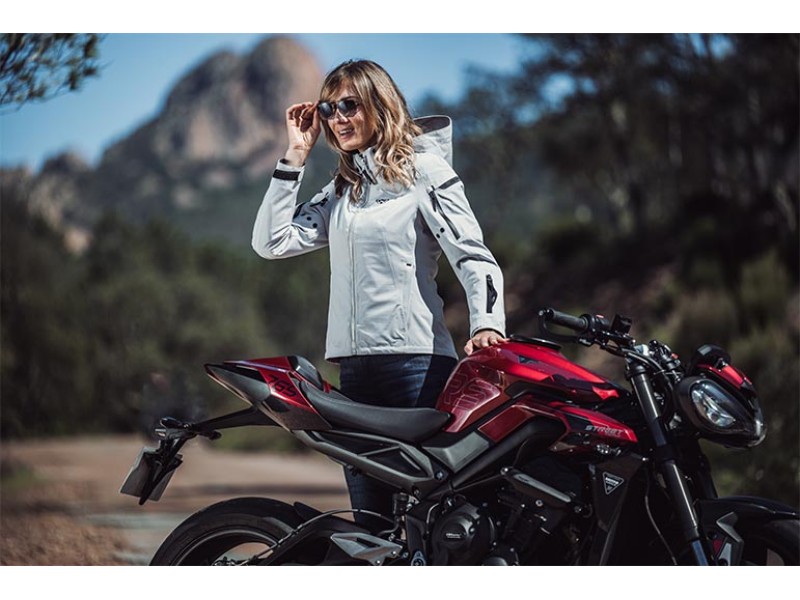 Geaca (jacheta) motociclete femei Racing/Roadster Ixon All season model Ilana LS culoare: negru/alb Geaca (jacheta) motociclete femei Racing/Roadster Ixon All season model Ilana LS culoare: negru/alb