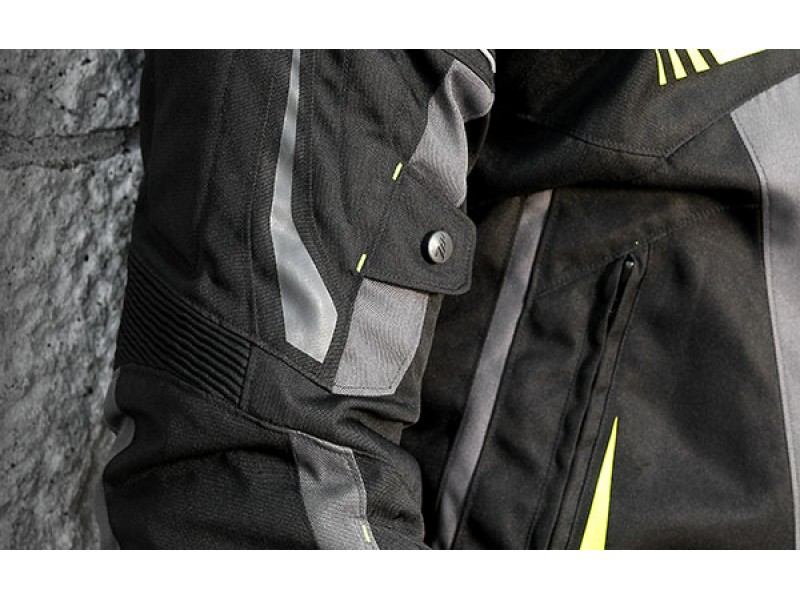 Geaca (jacheta) motociclete femei Racing/Roadster Ixon All season model Ilana LS culoare: negru/alb Geaca (jacheta) motociclete femei Racing/Roadster Ixon All season model Ilana LS culoare: negru/alb