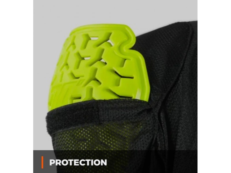 Geaca (jacheta) motociclete femei Racing/Roadster Ixon All season model Ilana LS culoare: negru/alb Geaca (jacheta) motociclete femei Racing/Roadster Ixon All season model Ilana LS culoare: negru/alb