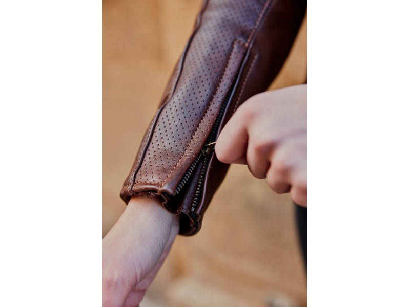 Geaca (jacheta) motociclete femei Racing/Roadster Ixon All season model Ilana LS culoare: negru/alb Geaca (jacheta) motociclete femei Racing/Roadster Ixon All season model Ilana LS culoare: negru/alb