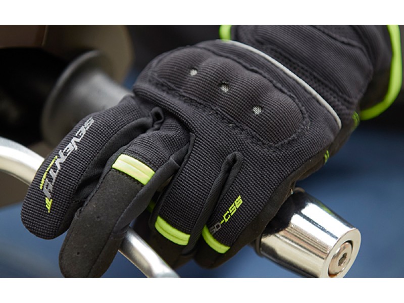 Geaca (jacheta) motociclete femei Racing/Roadster Ixon All season model Ilana LS culoare: negru/alb Geaca (jacheta) motociclete femei Racing/Roadster Ixon All season model Ilana LS culoare: negru/alb