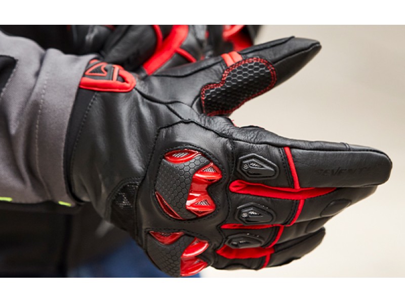 Geaca (jacheta) motociclete femei Racing/Roadster Ixon All season model Ilana LS culoare: negru/alb Geaca (jacheta) motociclete femei Racing/Roadster Ixon All season model Ilana LS culoare: negru/alb