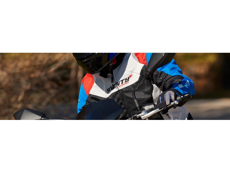 Geaca (jacheta) motociclete femei Racing/Roadster Ixon All season model Ilana LS culoare: negru/alb Geaca (jacheta) motociclete femei Racing/Roadster Ixon All season model Ilana LS culoare: negru/alb