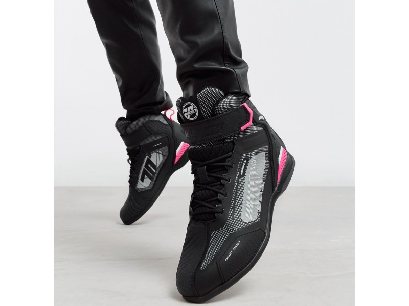 Geaca (jacheta) motociclete femei Racing/Roadster Ixon All season model Ilana LS culoare: negru/alb Geaca (jacheta) motociclete femei Racing/Roadster Ixon All season model Ilana LS culoare: negru/alb