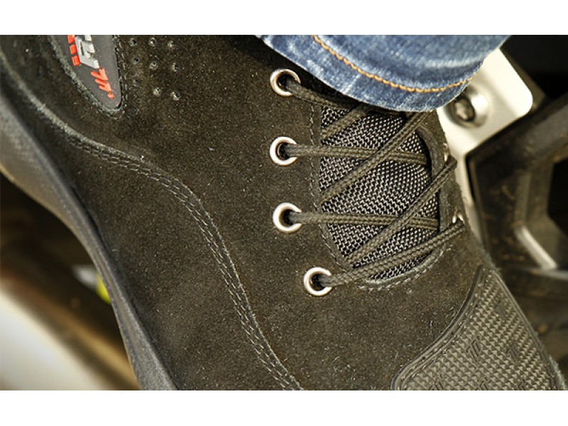 Geaca (jacheta) motociclete femei Racing/Roadster Ixon All season model Ilana LS culoare: negru/alb Geaca (jacheta) motociclete femei Racing/Roadster Ixon All season model Ilana LS culoare: negru/alb