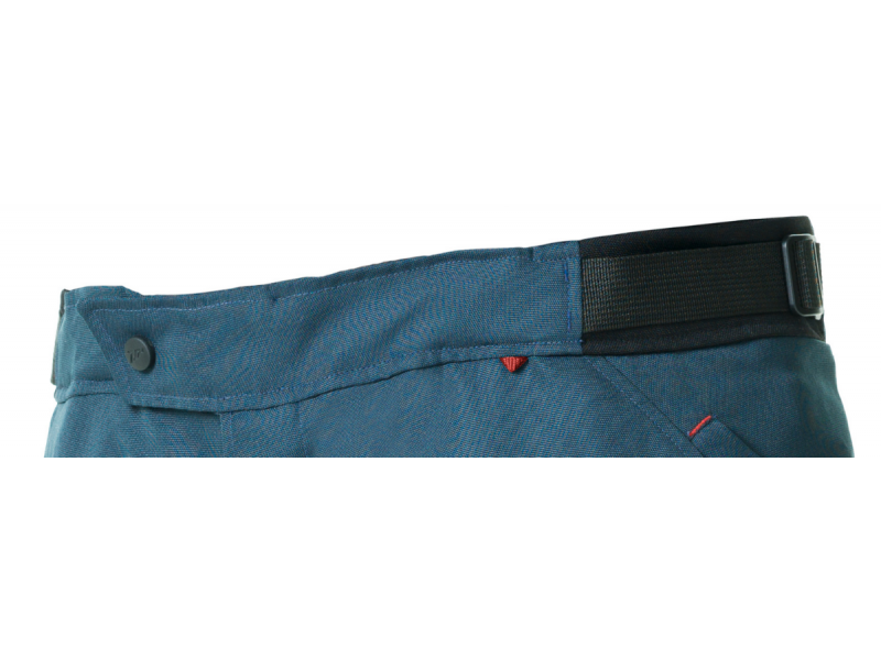 Geaca (jacheta) motociclete femei Racing/Roadster Ixon All season model Ilana LS culoare: negru/alb Geaca (jacheta) motociclete femei Racing/Roadster Ixon All season model Ilana LS culoare: negru/alb