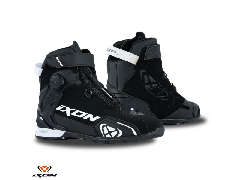 Ghete moto Roadster barbati All Season Ixon model Bull 2 WP MS culoare: negru/alb (100% waterproof)