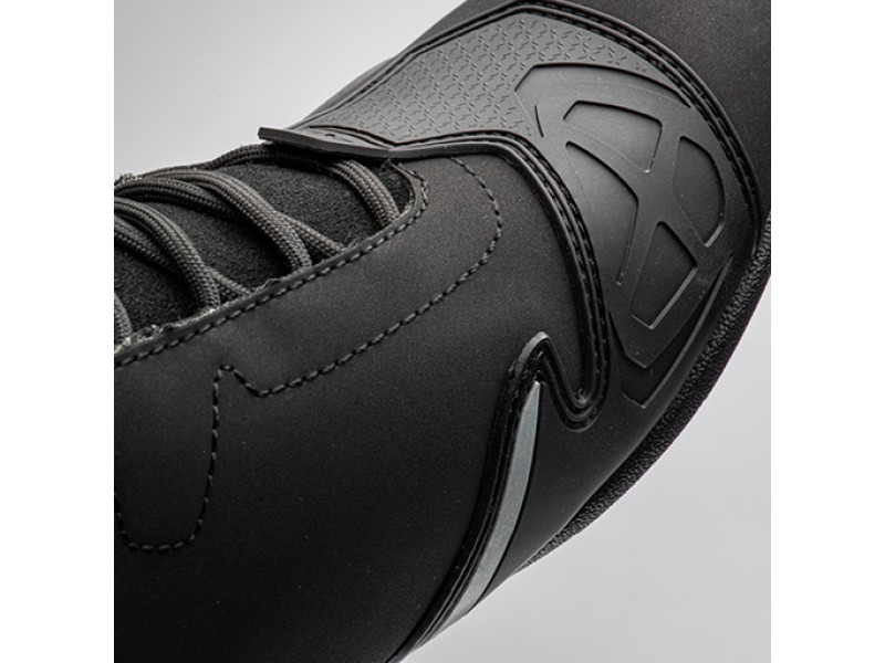 Ghete moto Roadster femei All Season Ixon model Gambler LS culoare: negru