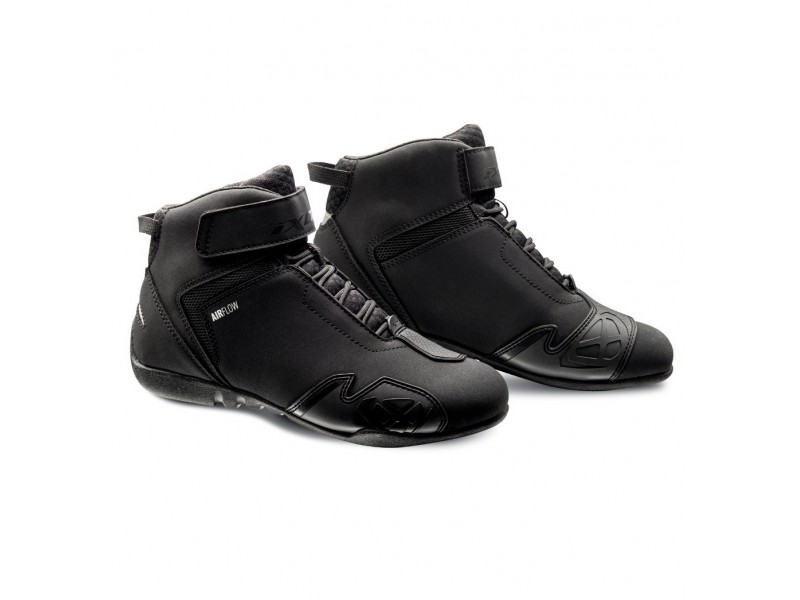 Ghete moto Roadster femei All Season Ixon model Gambler LS culoare: negru