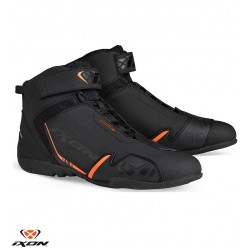 Ghete moto Roadster barbati All Season Ixon model Gambler MS culoare: negru/portocaliu Ghete moto Roadster barbati All Season Ixon model Gambler MS culoare: negru/portocaliu