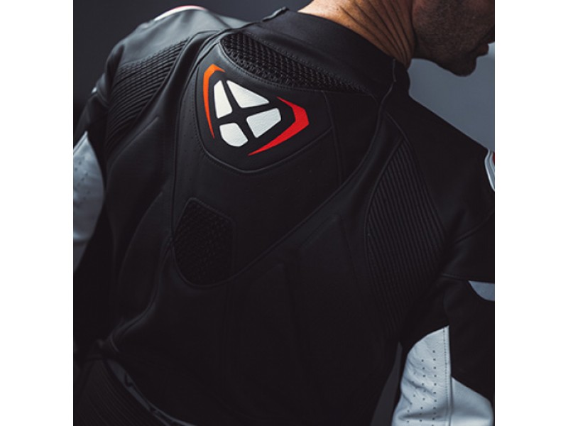 Geaca (jacheta) motociclete barbati piele Racing Ixon vara model Vortex 3 MS culoare: negru/alb Geaca (jacheta) motociclete barbati piele Racing Ixon vara model Vortex 3 MS culoare: negru/alb
