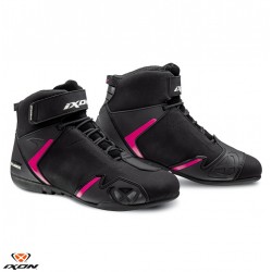 Ghete moto Roadster femei All Season Ixon model Gambler WP LS culoare: negru/fuchsia (roz) (100% waterproof) Ghete moto Roadster femei All Season Ixon model Gambler WP LS culoare: negru/fuchsia (roz) (100% waterproof)