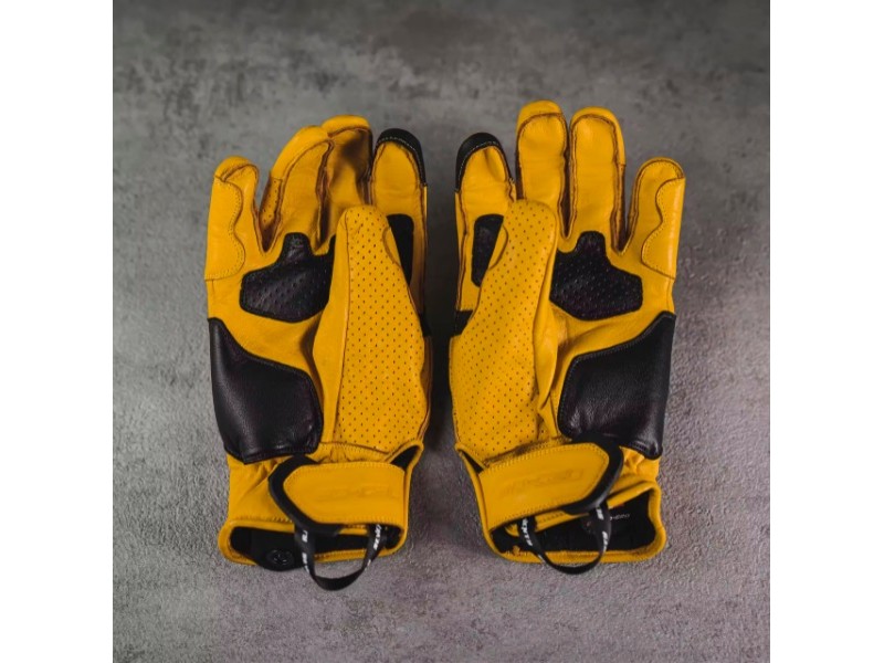Manusi barbati Urban vara Seventy model SD-C20 Rebel culoare: galben - degete tactile Manusi barbati Urban vara Seventy model SD-C20 Rebel culoare: galben - degete tactile