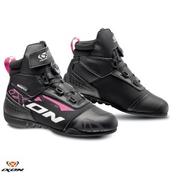 Ghete moto Roadster femei All season Ixon model Ranker WP LS culoare: negru/alb/fuchsia (roz) (100% waterproof) Ghete moto Roadster femei All season Ixon model Ranker WP LS culoare: negru/alb/fuchsia (roz) (100% waterproof)