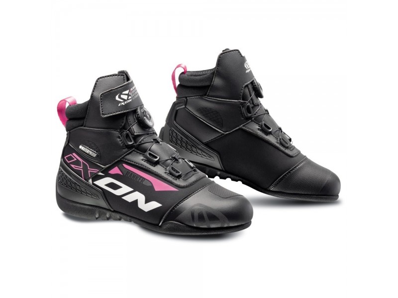 Ghete moto Roadster femei All season Ixon model Ranker WP LS culoare: negru/alb/fuchsia (roz) (100% waterproof)