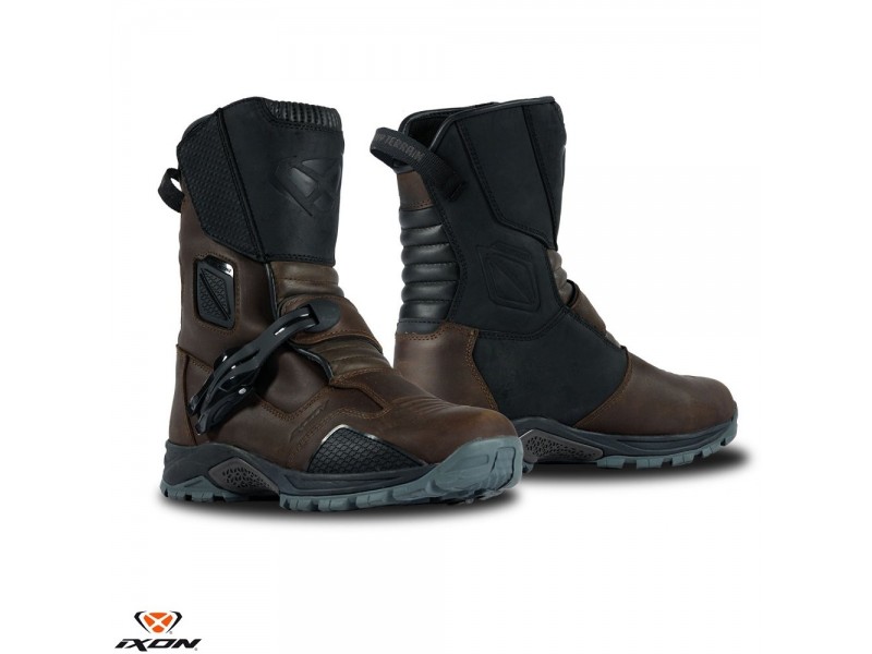 Ghete (cizme) moto Touring/Adventure barbati All Season Ixon model Klay WP MS culoare: maro/negru (100% waterproof) Ghete (cizme) moto Touring/Adventure barbati All Season Ixon model Klay WP MS culoare: maro/negru (100% waterproof)