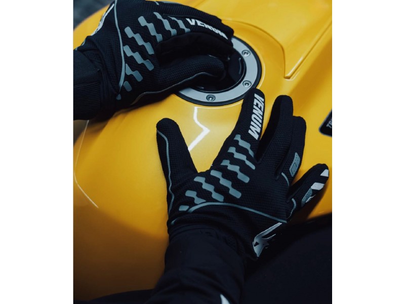 Manusi barbati Roadster vara textil Ixon model Venum Hurry culoare: negru/gri/alb – degete tactile