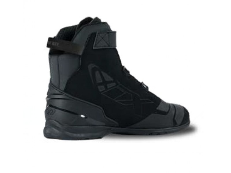 Ghete moto Roadster femei All Season Ixon model Bull 2 WP LS culoare: negru (100% waterproof)