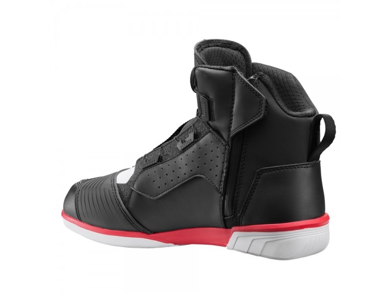 Ghete moto Urban/Roadster barbati All Season Ixon model Vyper WP MS culoare: negru/alb/rosu (100% waterproof)