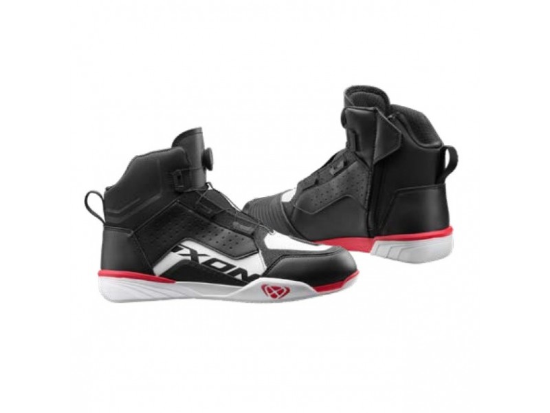 Ghete moto Urban/Roadster barbati All Season Ixon model Vyper WP MS culoare: negru/alb/rosu (100% waterproof)