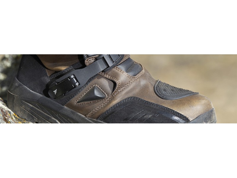 Ghete (cizme) moto Adventure (Touring) Unisex Seventy model SD-BA4 culoare: maro
