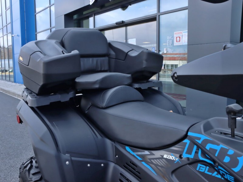 Cutie ATV spate, cu spatar si manere pasager, Shark L7500 75 litri 106x61x43 cm Cutie ATV spate, cu spatar si manere pasager, Shark L7500 75 litri 106x61x43 cm