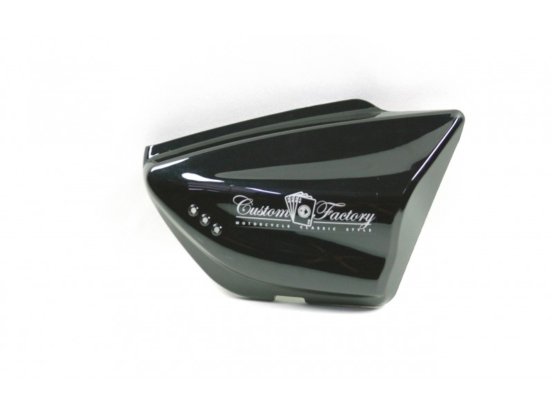 right side cover, black for motorcycle Classic 125