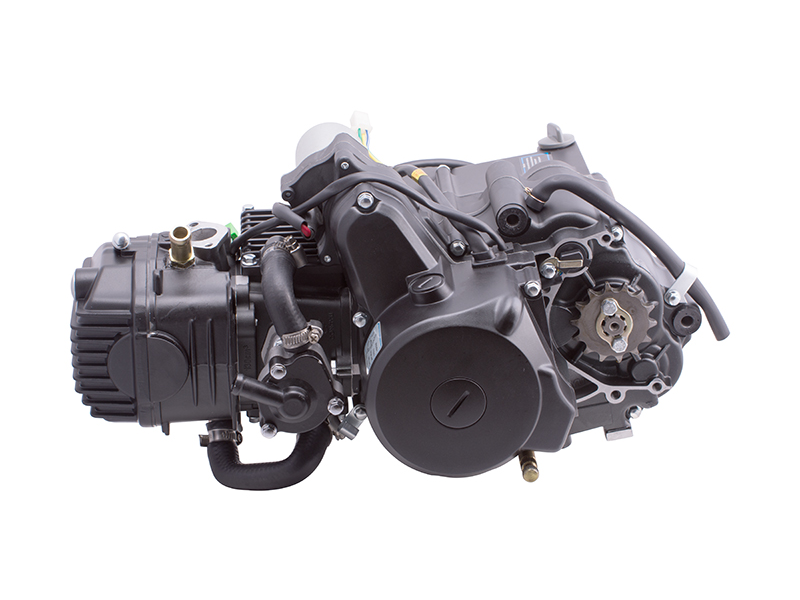 Liquid cooled 130cc engine with radiator