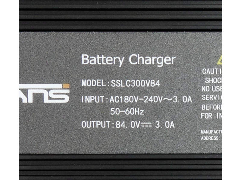 Li-ion battery charger for E-max ONE/E-max lit-ion scooter