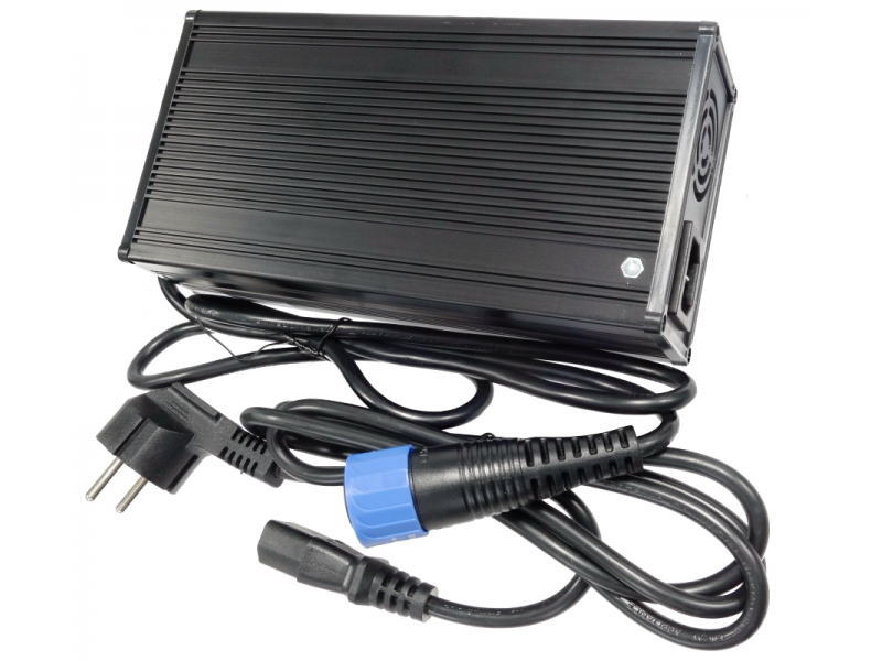 Li-ion battery charger for E-max ONE/E-max lit-ion scooter