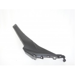 Cover under seat left Naked 50