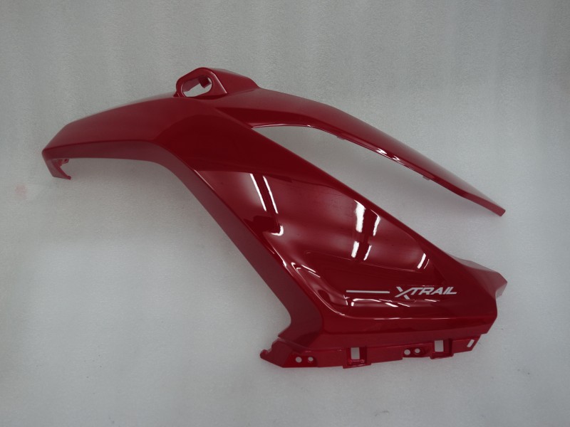Headlight cover upper part right red X-trail 125
