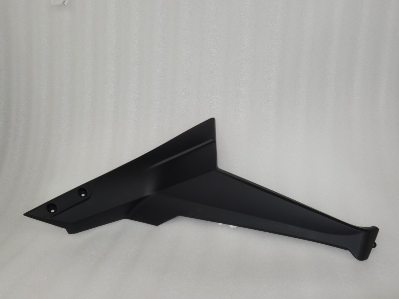 Xplore 125 center panel left housing