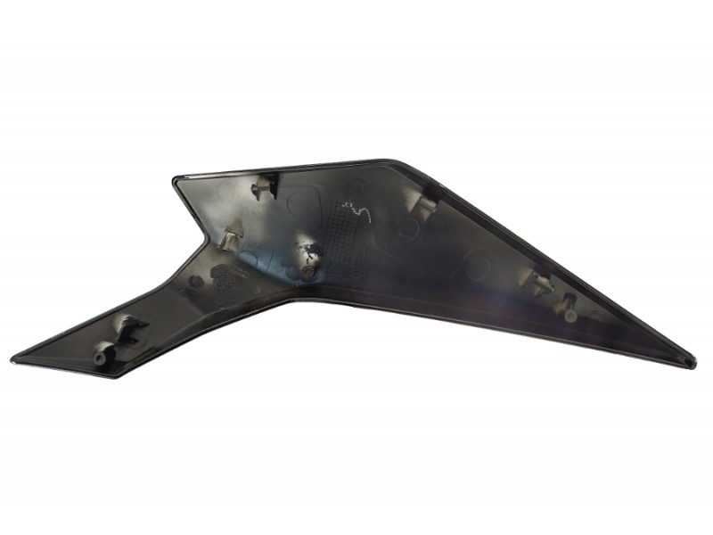 Front right cover BLADE R