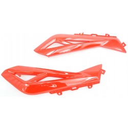 Cover right tank connector red Street-R 125