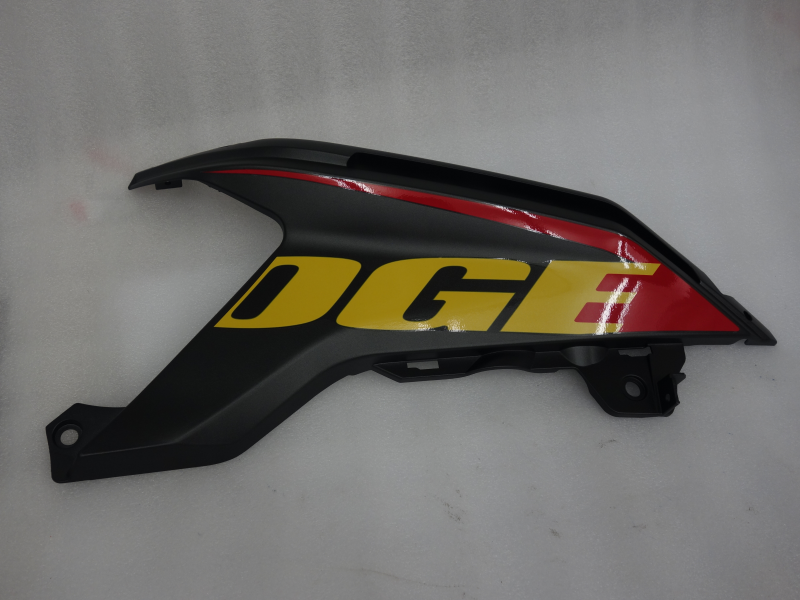 Fuel tank housing right black-yellow VOGE 125R