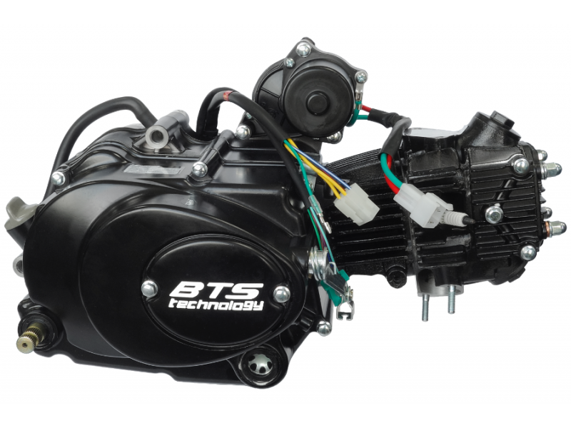 Horizontal engine 70cc 4T with manual gearbox for moped, black, new covers (without oil)