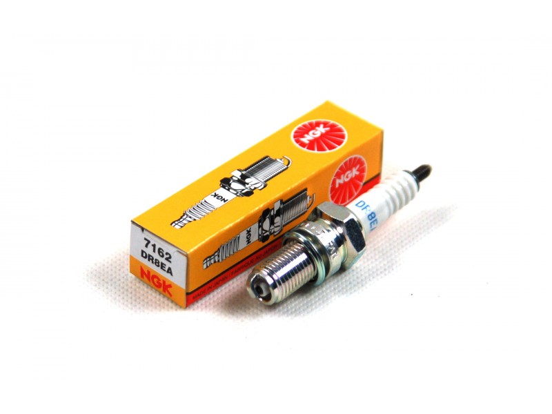Spark plug DR8EA NGK
