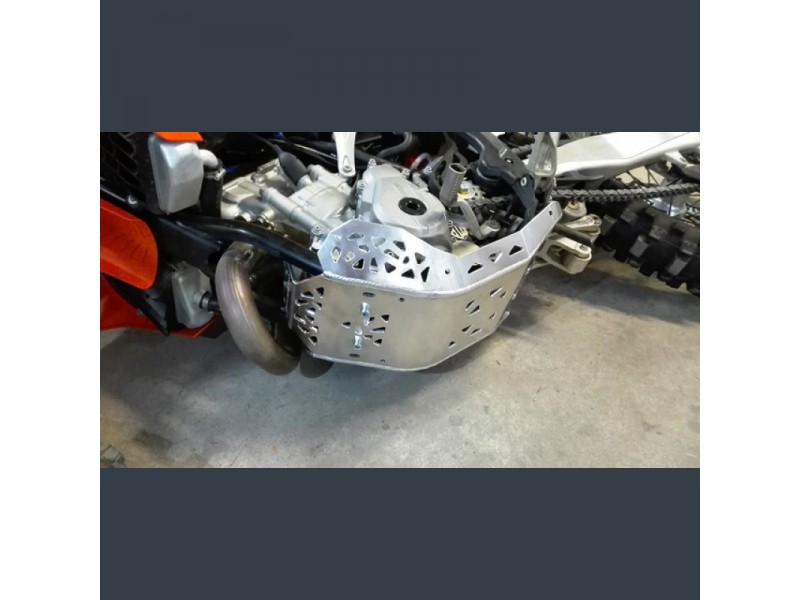 Scut motor KTM EXC-F/XC-F 250/350 '17-'22/Husqvarna FE 250/350 '17-'22 P-TECH PK007 Scut motor KTM EXC-F/XC-F 250/350 '17-'22/Husqvarna FE 250/350 '17-'22 P-TECH PK007