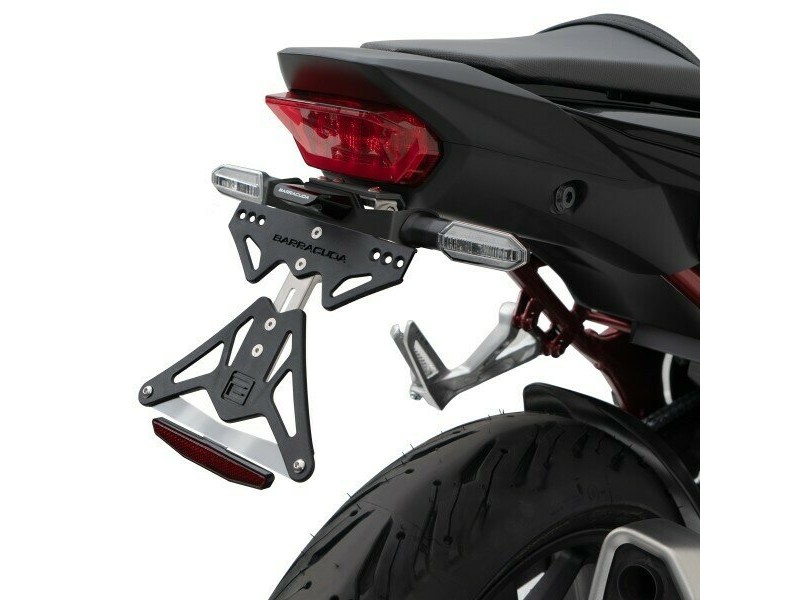 Kit suport numar de inmatriculare specific OEM HONDA HORNET 750 (2023) Kit suport numar de inmatriculare specific OEM HONDA HORNET 750 (2023)
