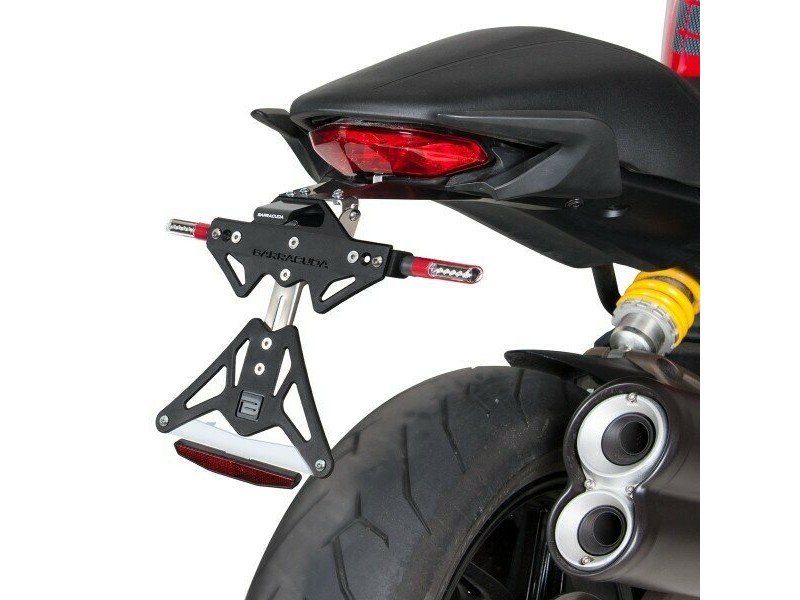 Kit suport numar de inmatriculare DUCATI MONSTER 821 (2014-2017) Kit suport numar de inmatriculare DUCATI MONSTER 821 (2014-2017)