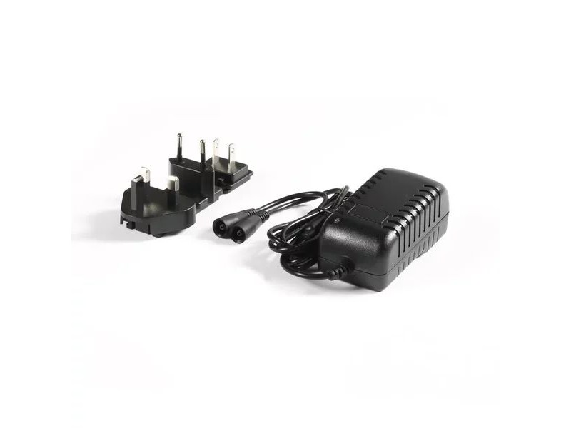 Incarcator baterii Macna 12V 2A