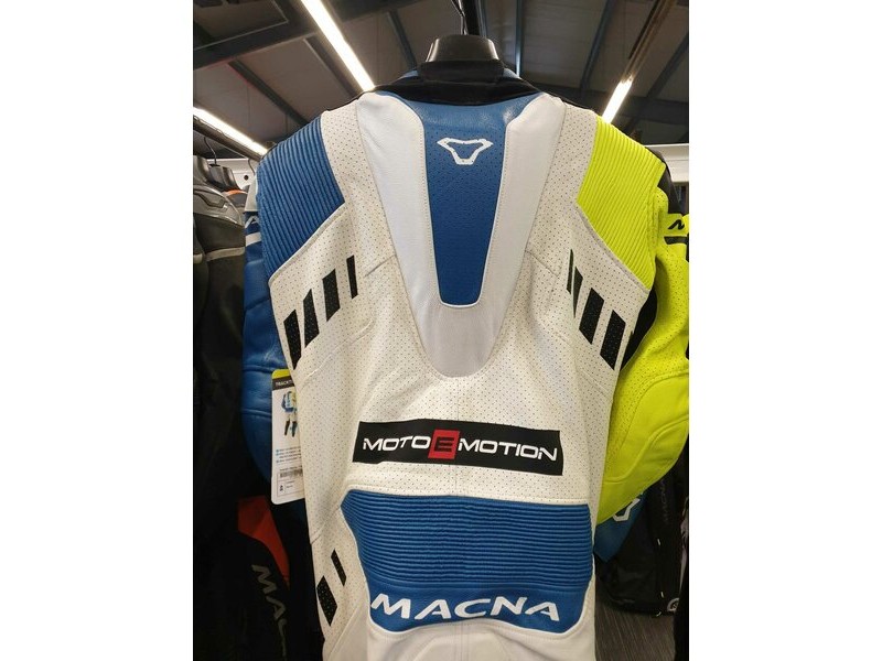 Combinezon de piele 1 piesa MACNA TRACKTIX Combinezon de piele 1 piesa MACNA TRACKTIX
